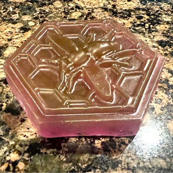 Artisan Handmade Lavender and Honey Soap - Picture 3 of 5